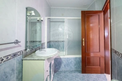 Apartamento T3 para Venda em Arrifana
