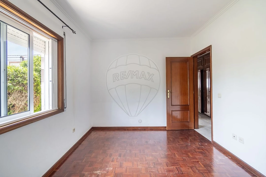 Apartamento T3 para Venda em Arrifana Foto 16