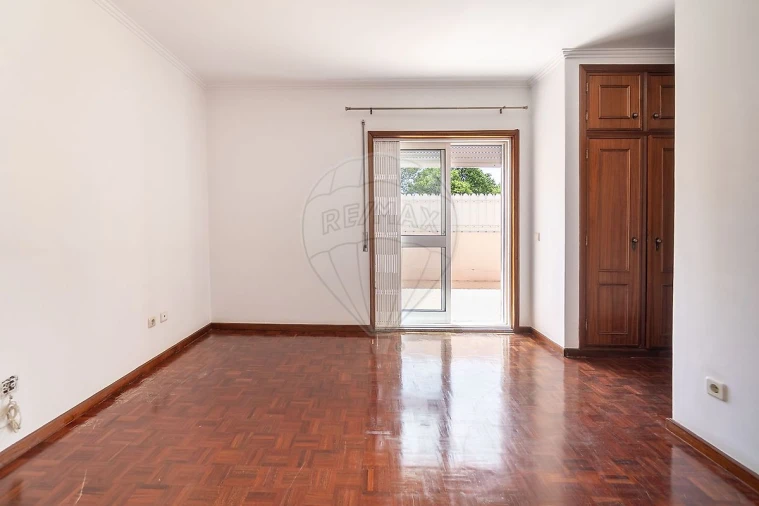 Apartamento T3 para Venda em Arrifana Foto 17