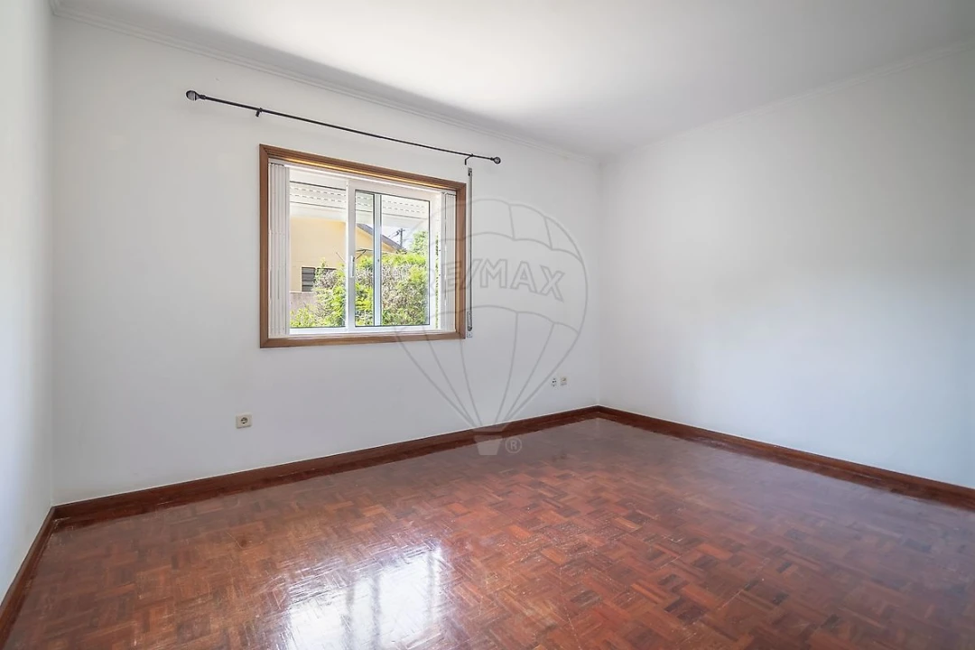 Apartamento T3 para Venda em Arrifana Foto 13