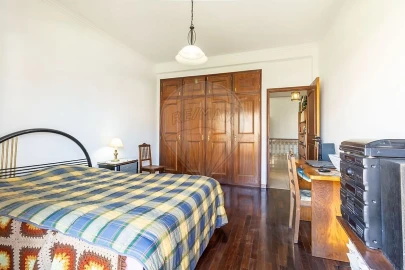 Moradia T5 para Venda em Ramada e Caneças