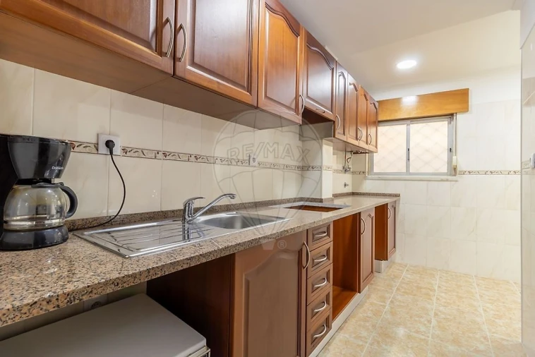 Moradia T5 para Venda em Ramada e Caneças Foto 31