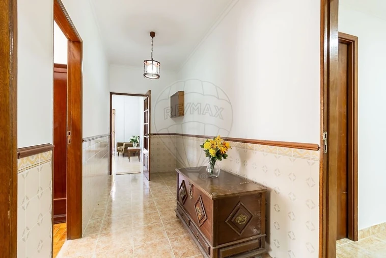 Moradia T5 para Venda em Ramada e Caneças Foto 25