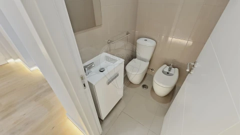 Apartamento T3 para Venda em Castanheira do Ribatejo e Cachoeiras