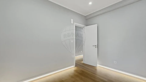 Apartamento T3 para Venda em Castanheira do Ribatejo e Cachoeiras