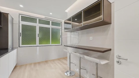 Apartamento T3 para Venda em Castanheira do Ribatejo e Cachoeiras