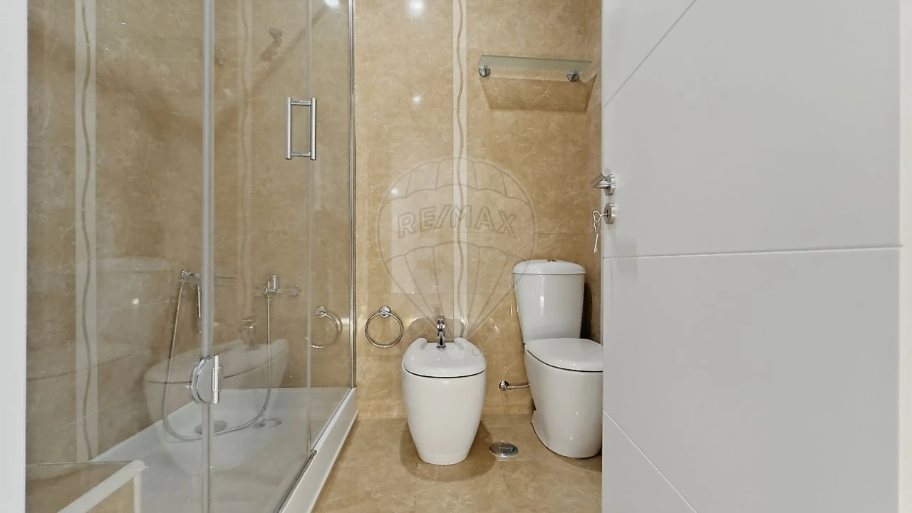 Apartamento T3 para Venda em Castanheira do Ribatejo e Cachoeiras Foto 12