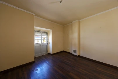 Moradia T2 para Venda em Abrigada e Cabanas de Torres