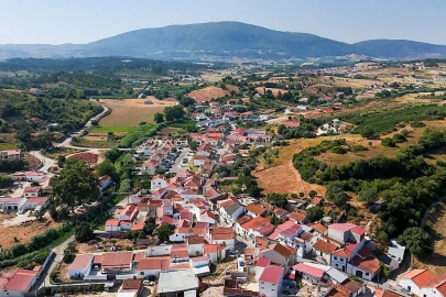 Moradia T2 para Venda em Abrigada e Cabanas de Torres