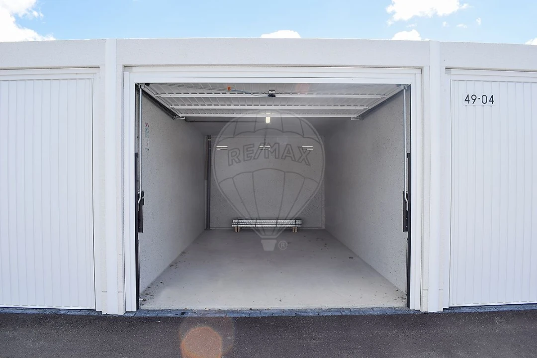 Garagem para Arrendamento em Póvoa de Santa Iria e Forte da Casa Foto 1