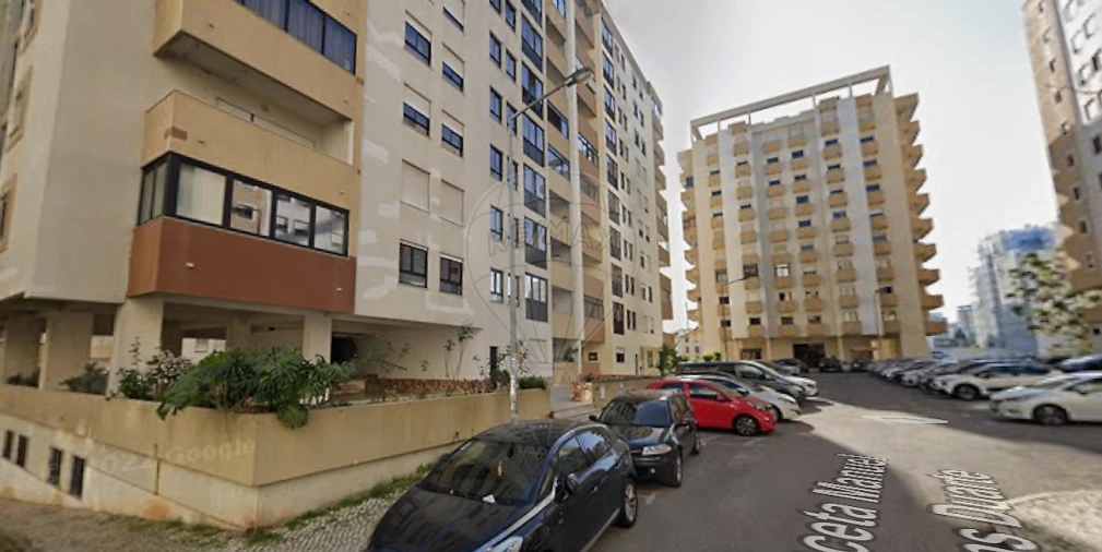 Garagem para Arrendamento em Póvoa de Santa Iria e Forte da Casa Foto 2