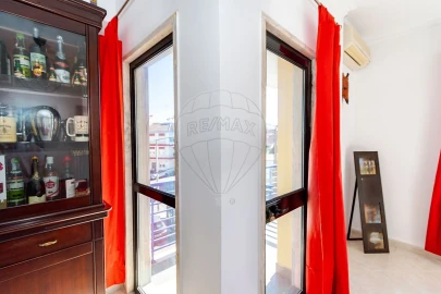 Apartamento T3 para Venda em Santa Iria de Azoia, São João da Talha e Bobadela