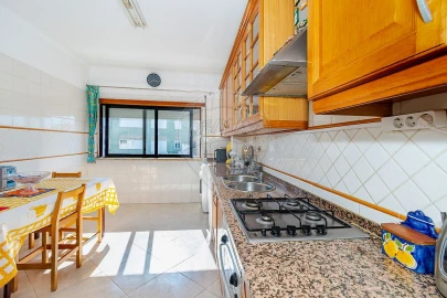 Apartamento T3 para Venda em Santa Iria de Azoia, São João da Talha e Bobadela