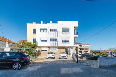 Apartamento T3 para Venda em Santa Iria de Azoia, São João da Talha e Bobadela