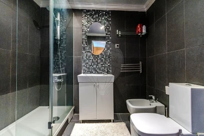 Apartamento T3 para Venda em Santa Iria de Azoia, São João da Talha e Bobadela