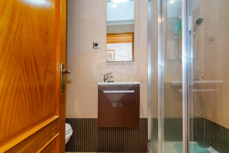 Apartamento T3 para Venda em Santa Iria de Azoia, São João da Talha e Bobadela Foto 9