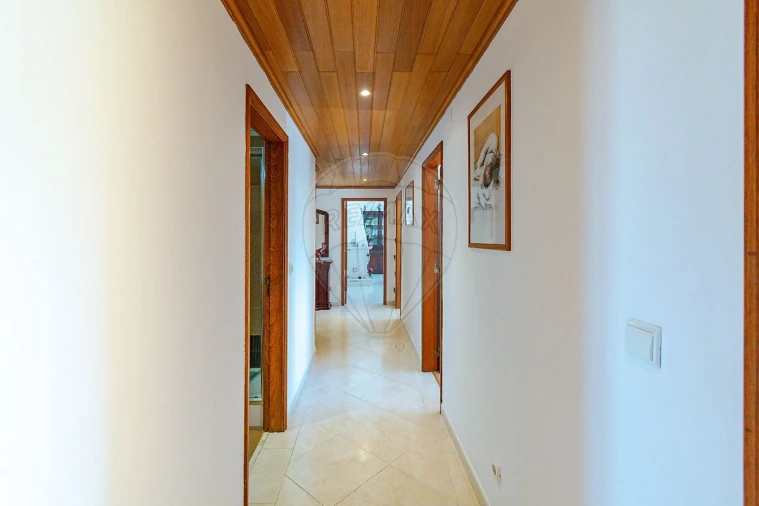 Apartamento T3 para Venda em Santa Iria de Azoia, São João da Talha e Bobadela Foto 10