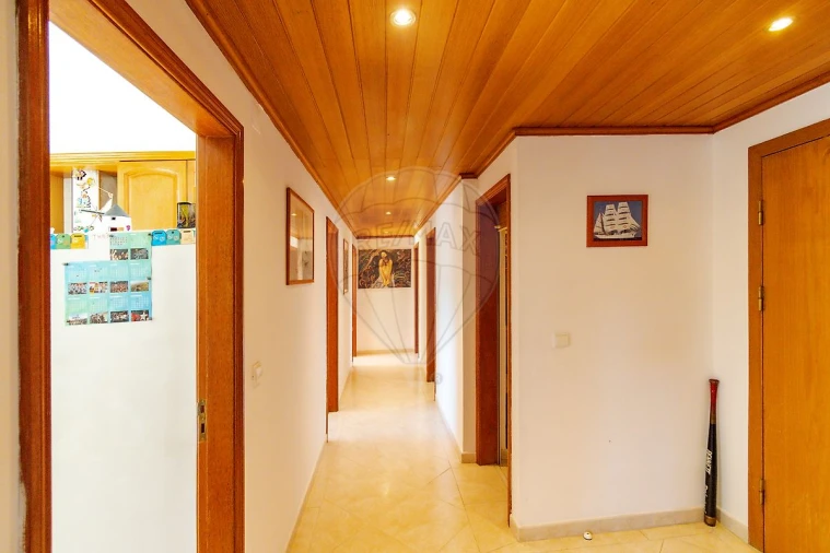 Apartamento T3 para Venda em Santa Iria de Azoia, São João da Talha e Bobadela Foto 11