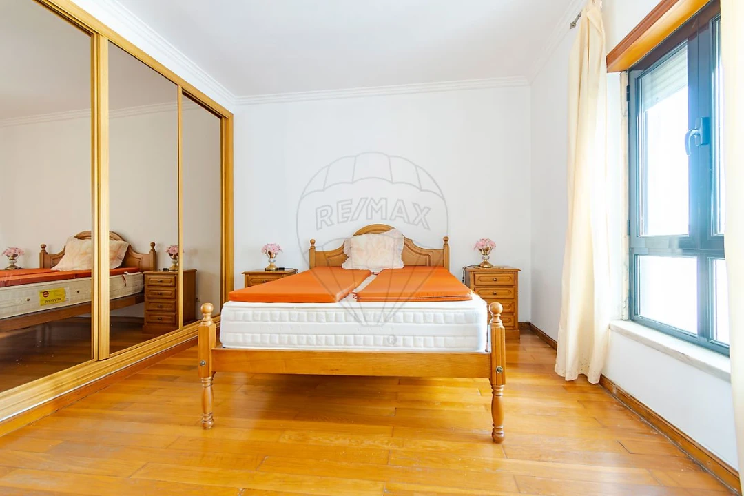 Apartamento T3 para Venda em Santa Iria de Azoia, São João da Talha e Bobadela Foto 6