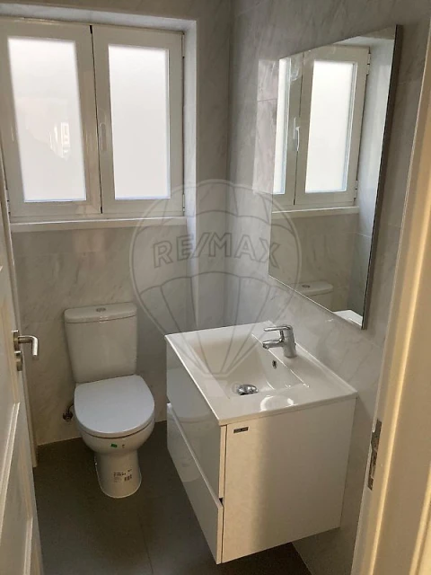 Apartamento T2 para Arrendamento em Nossa Senhora do Pópulo, Coto e São Gregório