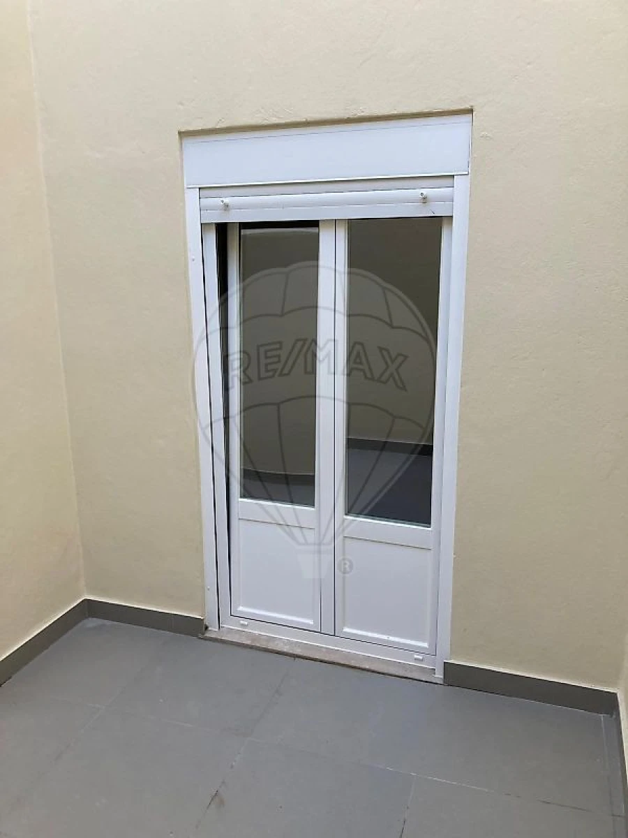 Apartamento T2 para Arrendamento em Nossa Senhora do Pópulo, Coto e São Gregório Foto 20