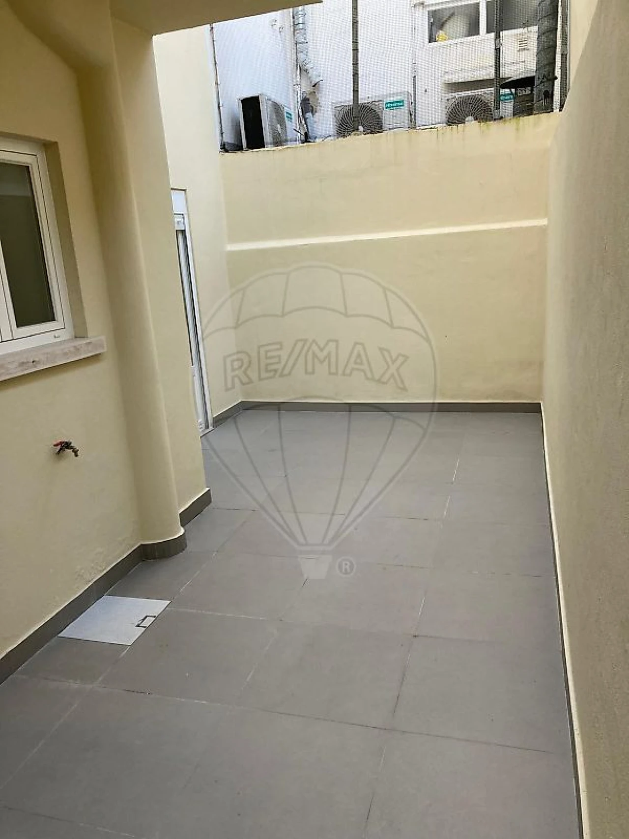 Apartamento T2 para Arrendamento em Nossa Senhora do Pópulo, Coto e São Gregório Foto 17