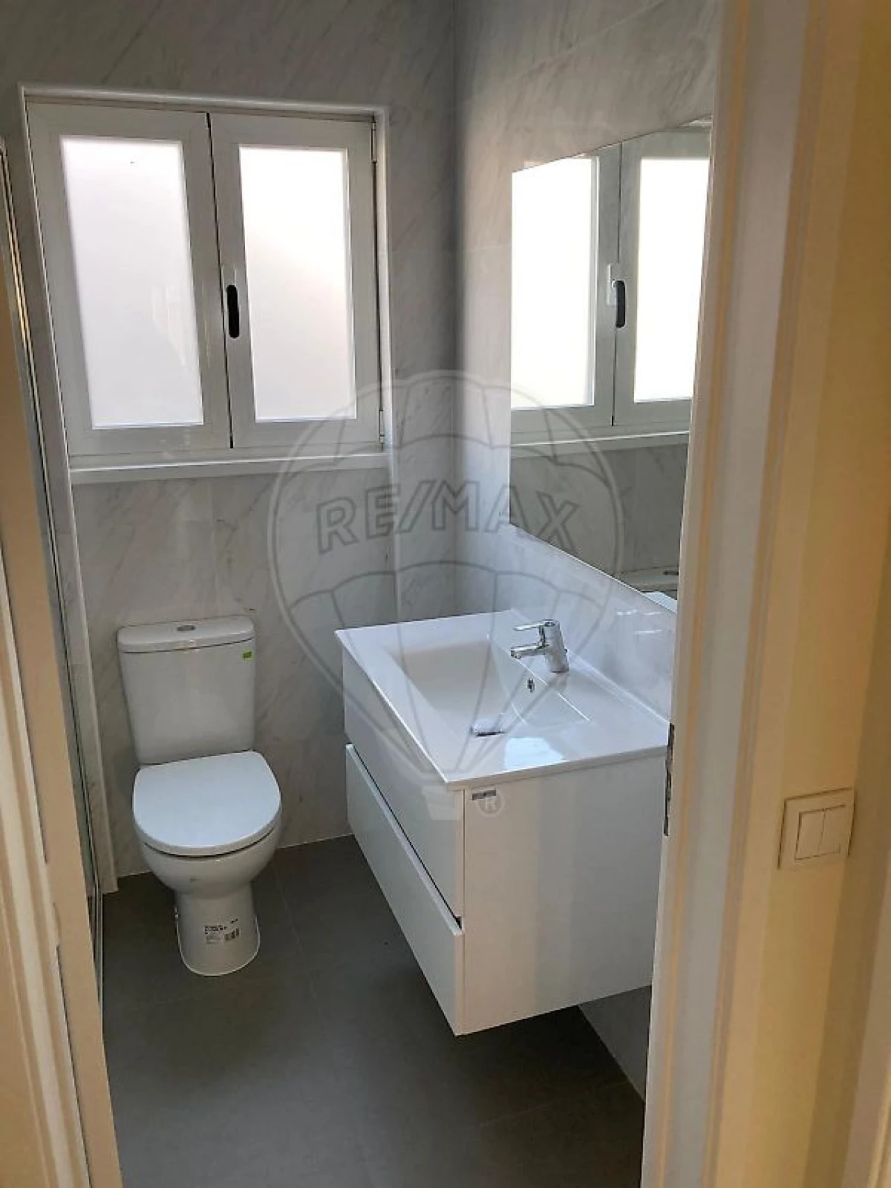 Apartamento T2 para Arrendamento em Nossa Senhora do Pópulo, Coto e São Gregório Foto 12