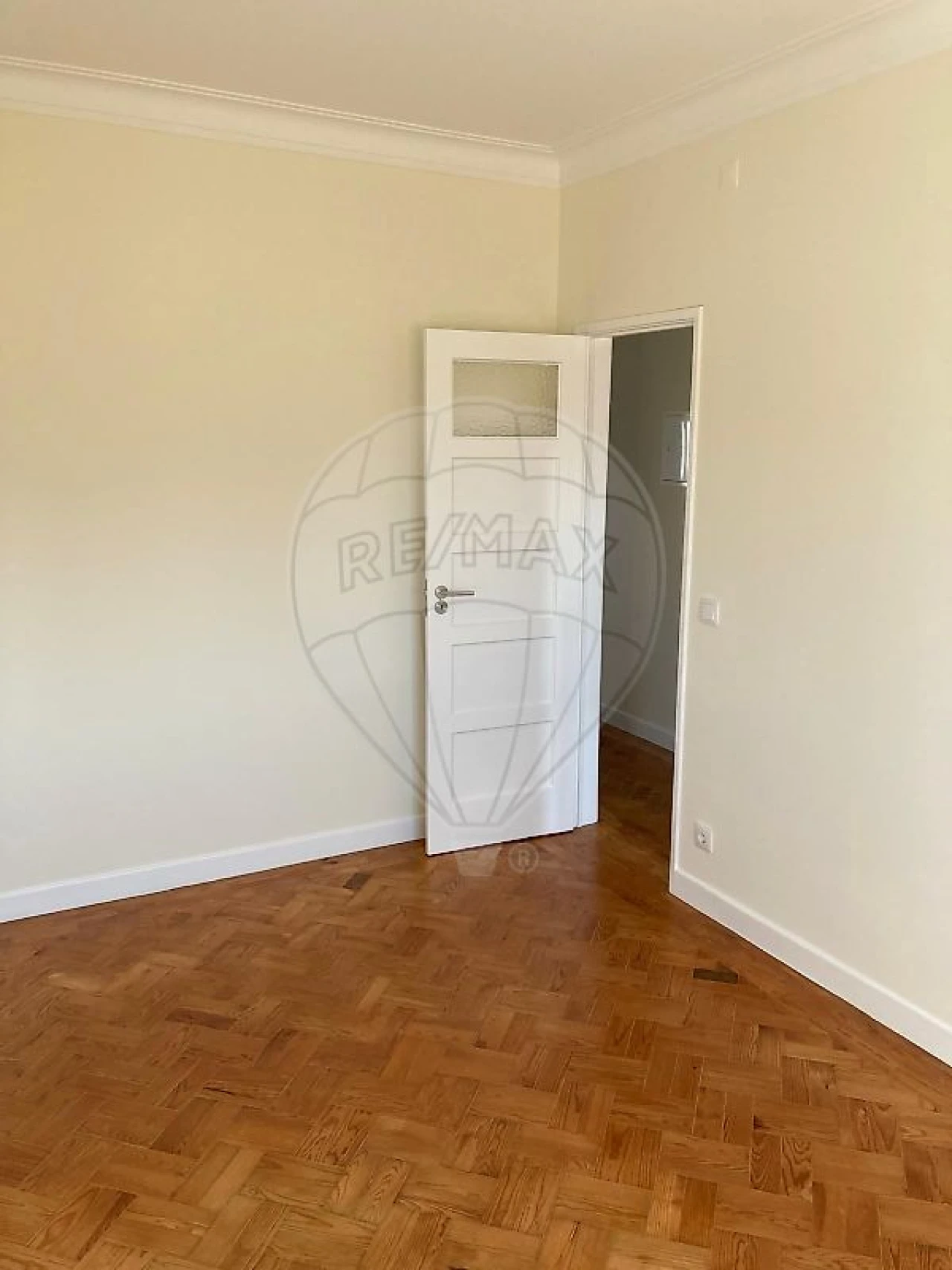 Apartamento T2 para Arrendamento em Nossa Senhora do Pópulo, Coto e São Gregório Foto 4