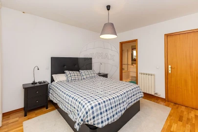 Moradia T4 para Venda em Vilar de Pinheiro