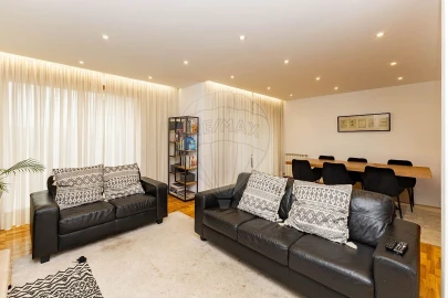 Moradia T4 para Venda em Vilar de Pinheiro