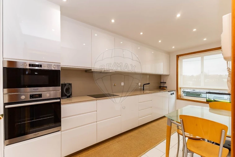 Moradia T4 para Venda em Vilar de Pinheiro Foto 11