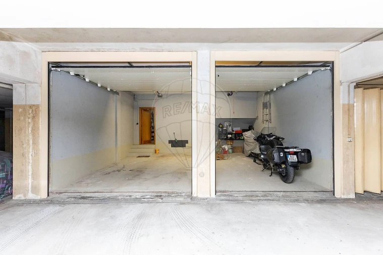 Moradia T4 para Venda em Vilar de Pinheiro Foto 32