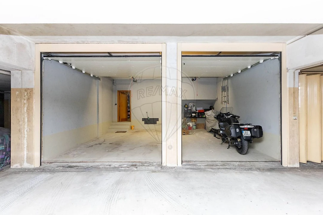 Moradia T4 para Venda em Vilar de Pinheiro Foto 32