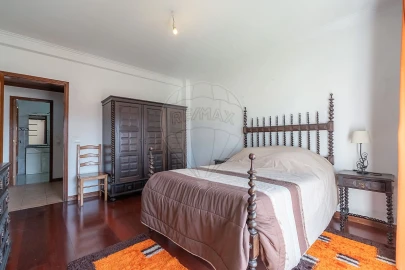 Apartamento T4 para Venda em Nelas