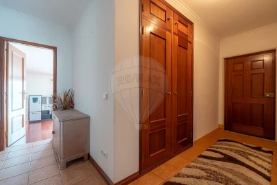Apartamento T4 para Venda em Nelas