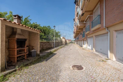 Apartamento T4 para Venda em Nelas