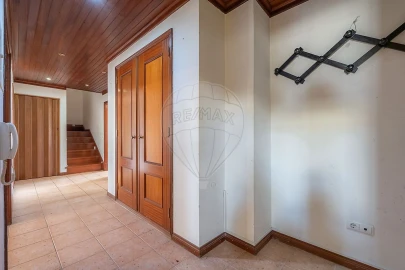 Apartamento T4 para Venda em Nelas