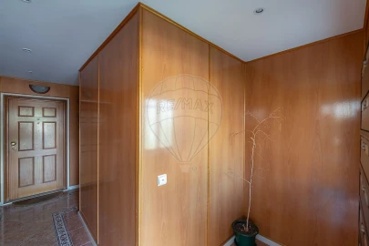 Apartamento T4 para Venda em Nelas