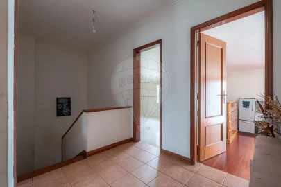 Apartamento T4 para Venda em Nelas