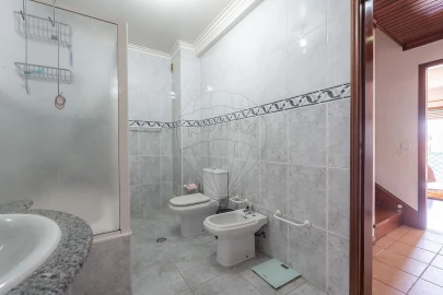 Apartamento T4 para Venda em Nelas