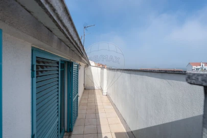 Apartamento T4 para Venda em Nelas