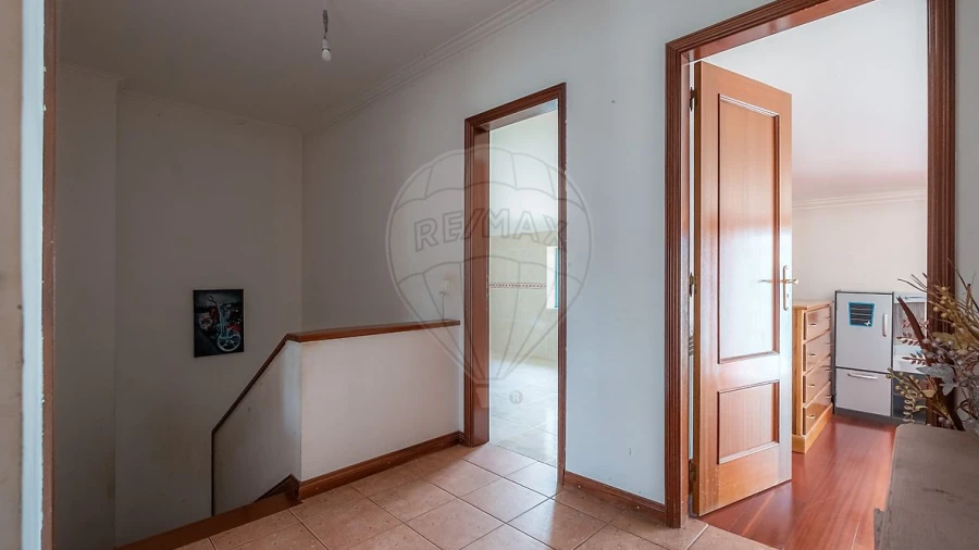Apartamento T4 para Venda em Nelas