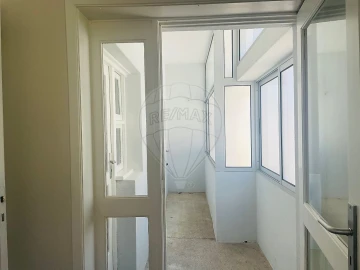 Apartamento T3 para Arrendamento em Paranhos