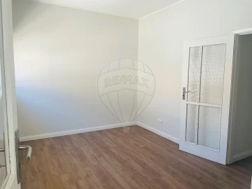 Apartamento T3 para Arrendamento em Paranhos