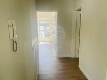 Apartamento T3 para Arrendamento em Paranhos