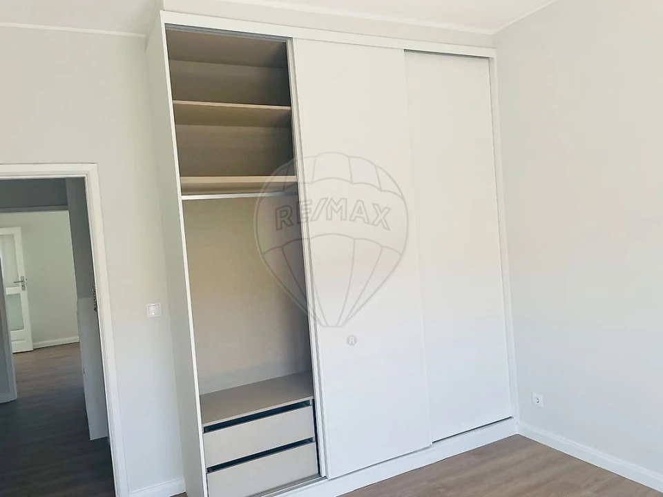 Apartamento T3 para Arrendamento em Paranhos Foto 7