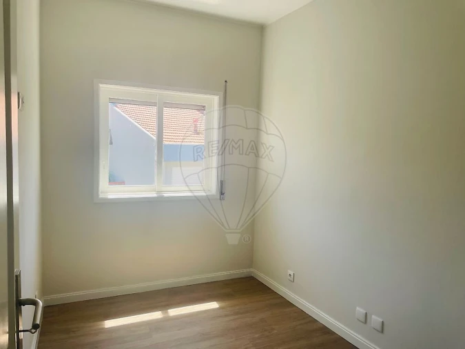 Apartamento T3 para Arrendamento em Paranhos Foto 8