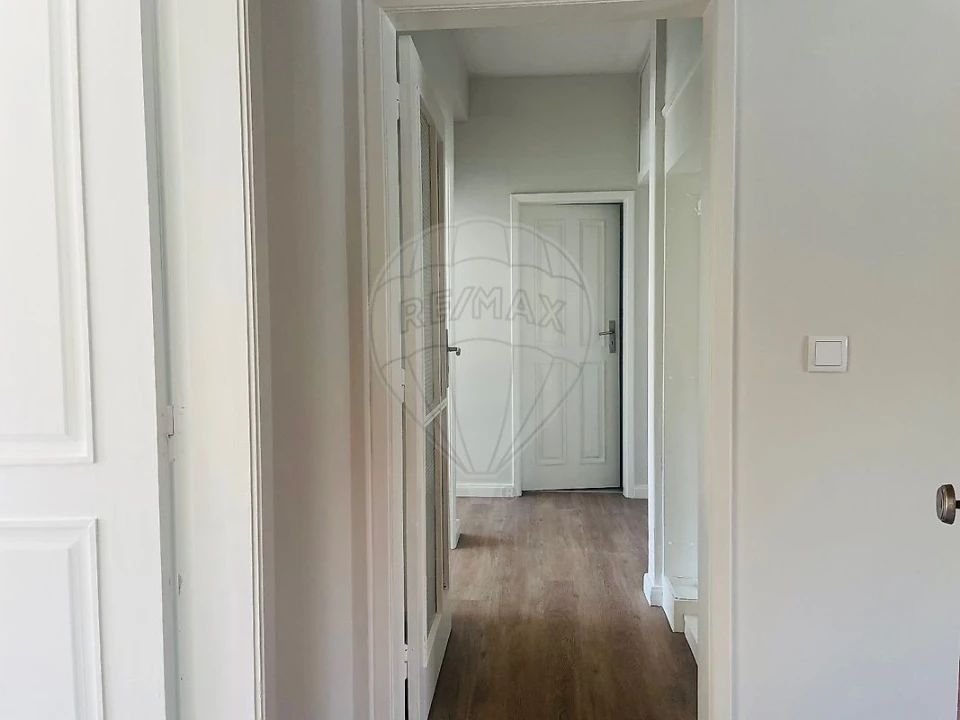 Apartamento T3 para Arrendamento em Paranhos Foto 20