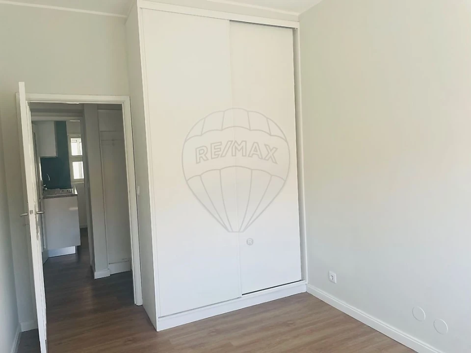 Apartamento T3 para Arrendamento em Paranhos Foto 19