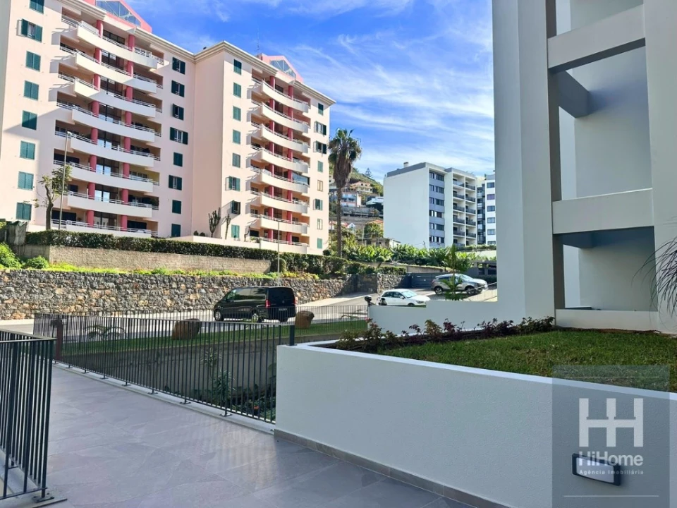 Apartamento T1 para Venda em São Martinho Foto 26